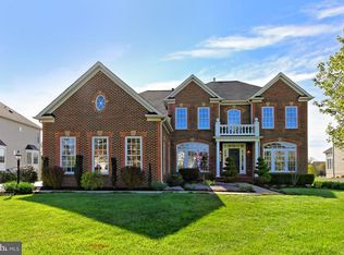 22436 Belle Terra Dr, Ashburn, VA 20148