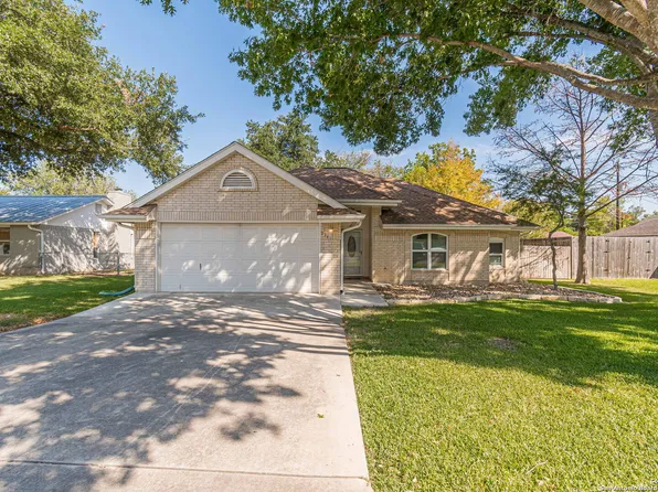 934 lazy, New Braunfels, TX 78130