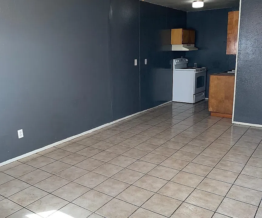 102 San Diego St #A