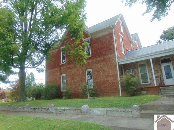 4th image of 204 E Depot St