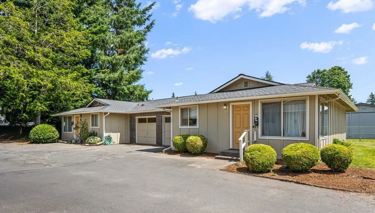 2 bed, 1.5 bath, 1000 sqft, $2,600 — Photo 2