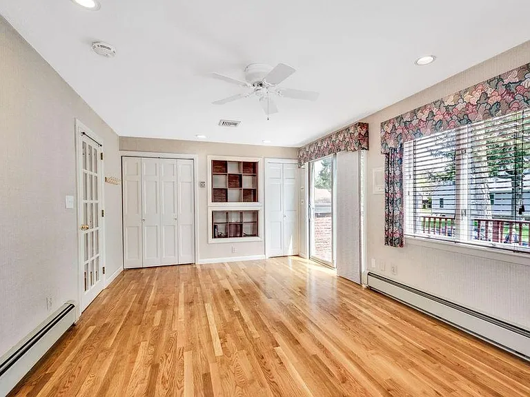 832 Chestnut St — Photo 12