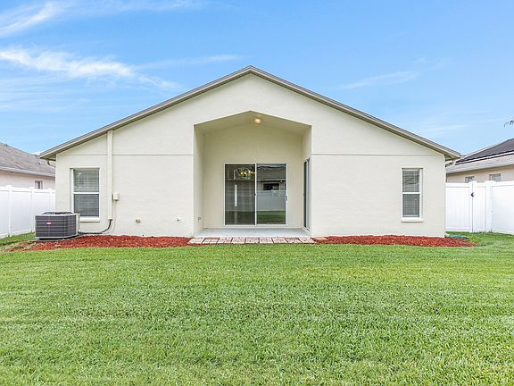 5th image of 17243 Poppy Fields Ln