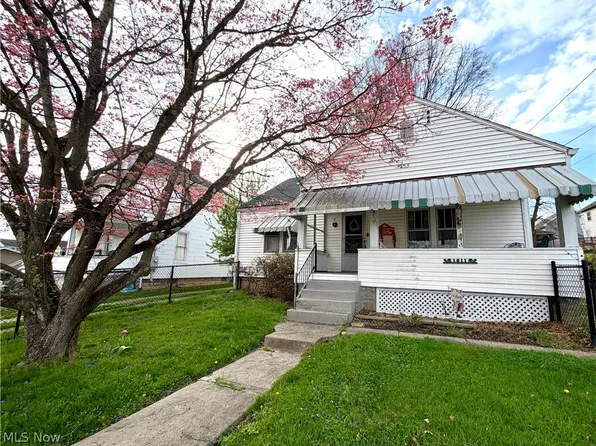 1611 Lawrence St, Parkersburg, WV 26101