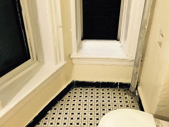 5th image of 148 Hancock St APT 5A