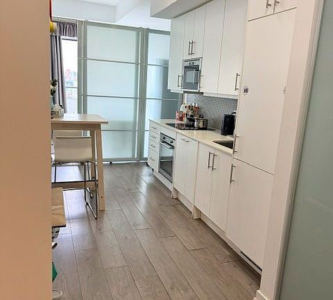 3rd image of 297 College St #716