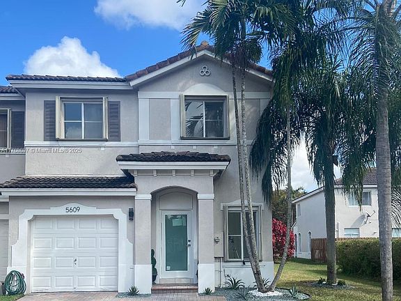4th image of 5609 NW 113th Ct