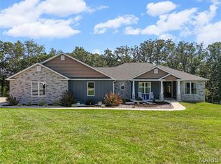 1402 Circle Hill Dr, Hillsboro, MO 63050
