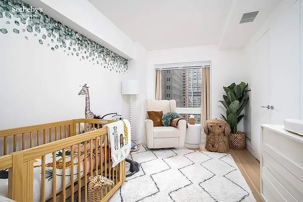 Rented by Sotheby's International Realty | media 7