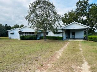 885 Lower Rebecca Rd, Fitzgerald, GA 31750