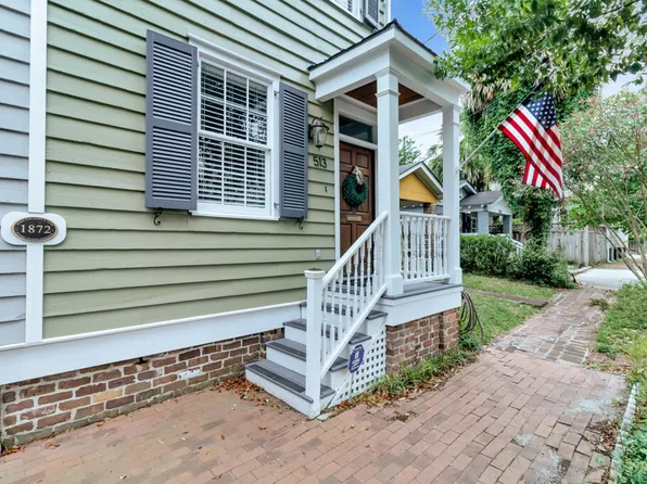 513 E Harris St, Savannah, GA 31401
