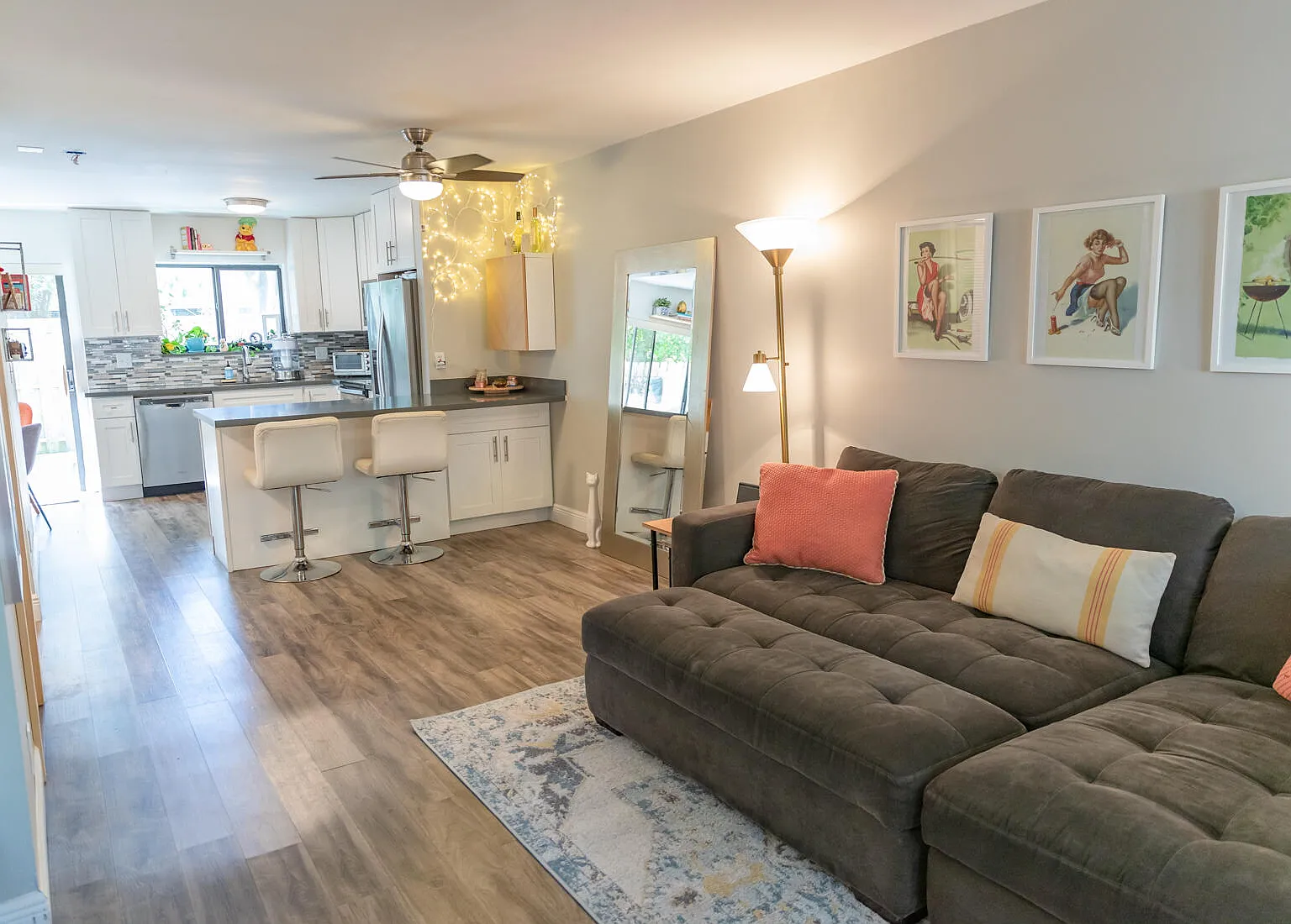 2 bed, 1.5 bath, 888 sqft, $3,000 — Photo 4