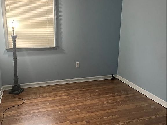 4th image of 329 Mohawk Ave APT 3