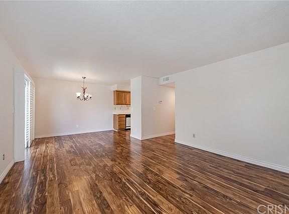 3rd image of 151 Majestic Ct Unit 606