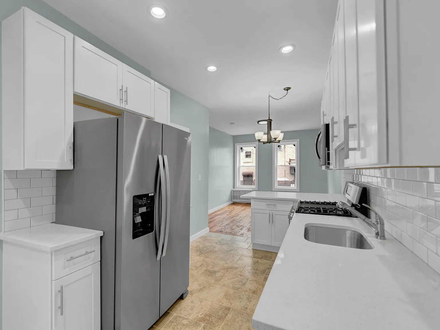 152 New York Ave — Photo 2