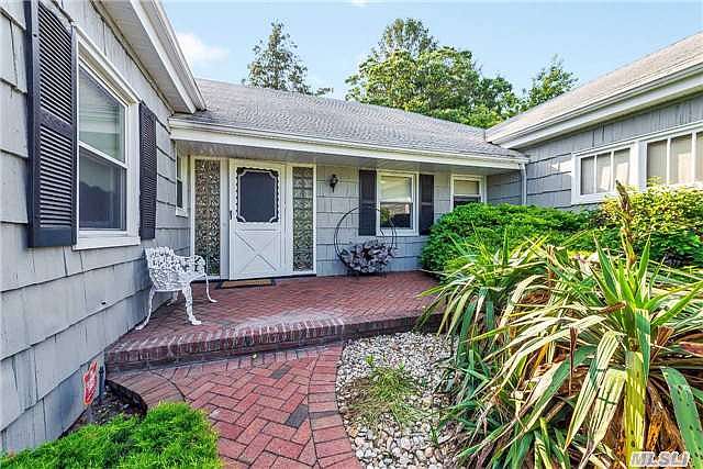 1st image of 238 Willard Dr
