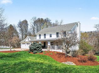 12132 Millpond Dr NW, Grand Rapids, MI 49534