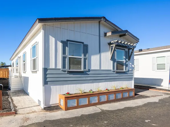 49 Blanca Ln #32, Watsonville, CA 95076