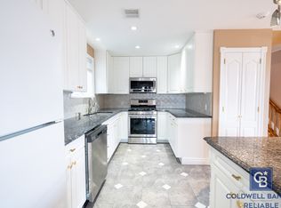 142 Bay 8 St #2, Brooklyn, NY 11228