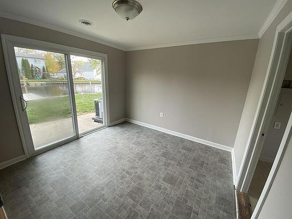 4th image of 35235 Tilford St