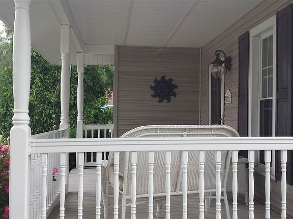 4th image of 3639 E Market St