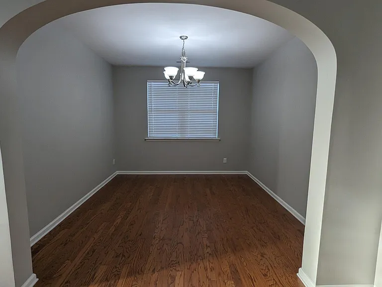 Formal Dining