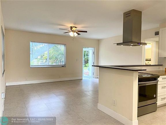 3rd image of 285 NE 17th Ct
