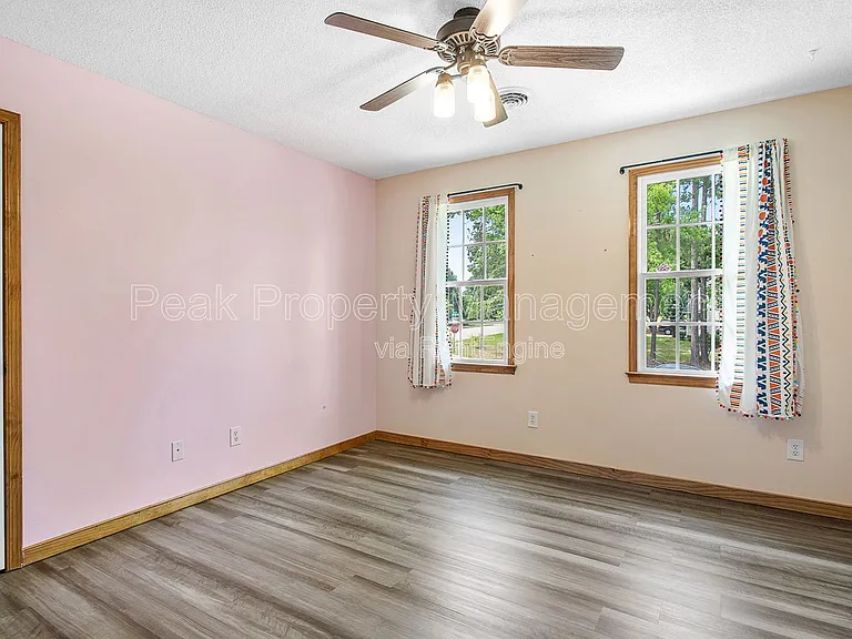 5824 Silver Fox Ln — Photo 25