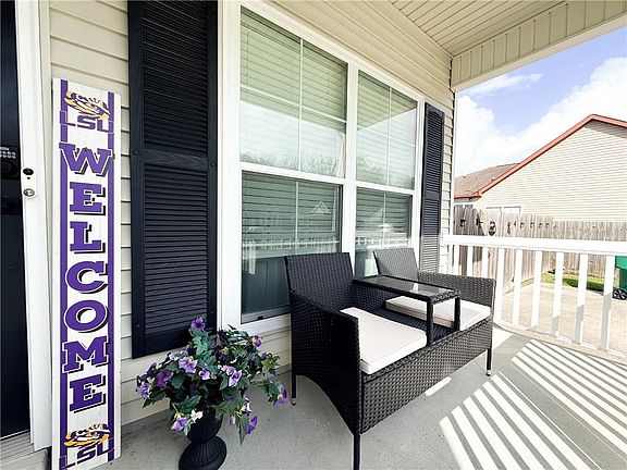 3rd image of 2740 Village Ct