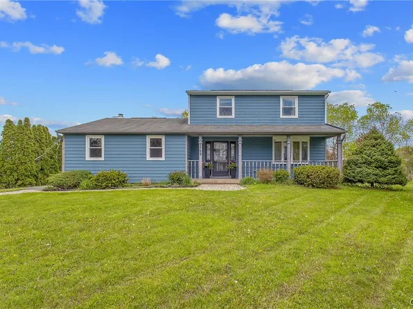 7799 Bainbridge Dr, Liverpool, NY 13090