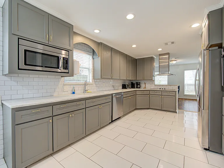 1522 S Kirkwood Rd — Photo 46