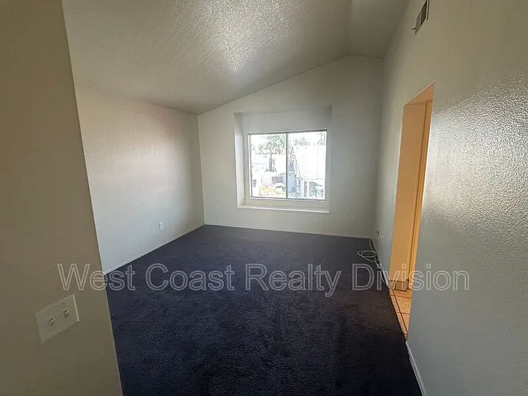 7049 Arlington Pl — Photo 38