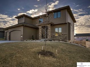 18937 Ruggles St, Elkhorn, NE 68022