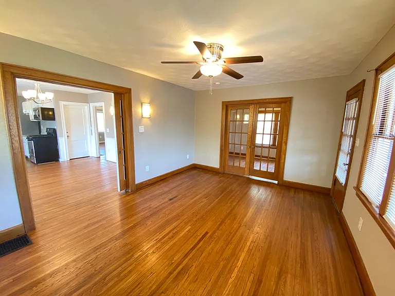 345 Dana Ave — Photo 9
