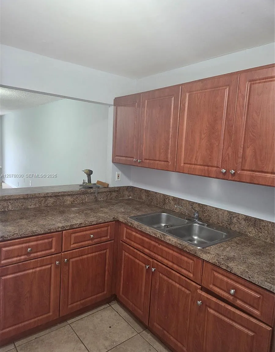 Enclave At The Park Condo — Photo 2