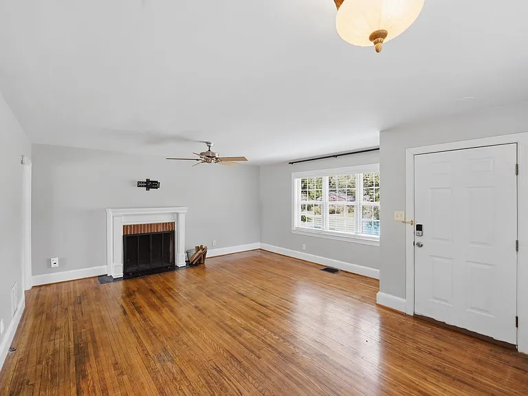 2214 Arnold Dr — Photo 11
