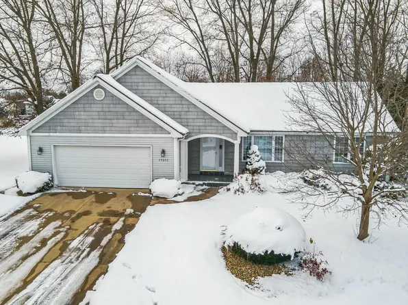 25052 Silver Oaks Blvd, Mattawan, MI 49071