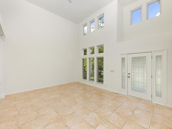 4th image of 2855 Clara Ave