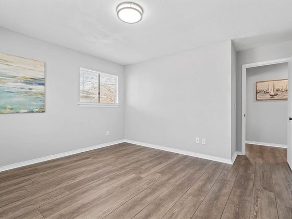 overland-park-kansas-75673854 picture