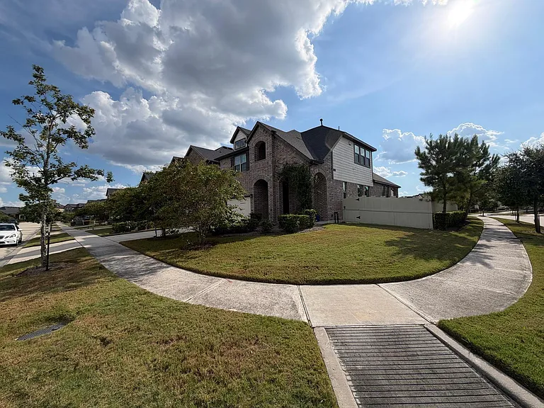 17506 White Baneberry Dr — Photo 2