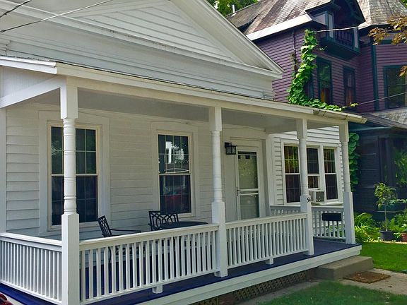 4th image of 54 Franklin St