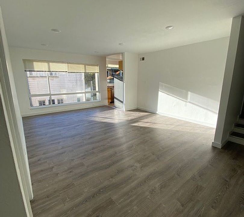 1st image of 140 Dolores St #208