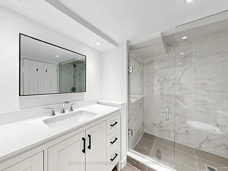 164 Banbury Rd — Photo 42