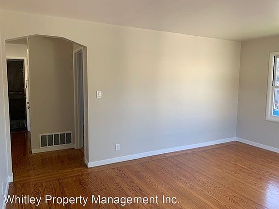 4th image of 1307 Hopkins Ave #1307