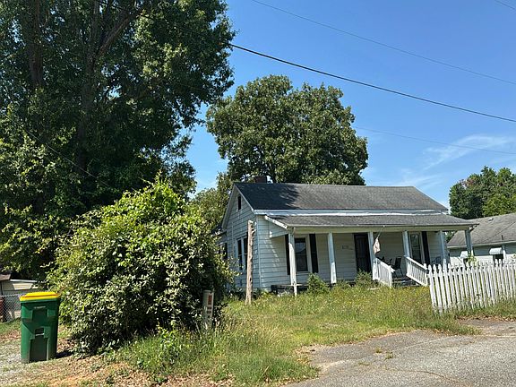 3rd image of 305 W Jackson St