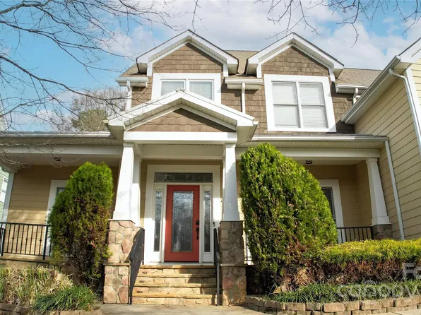 108 Hedgewood Dr, Mooresville, NC 28115