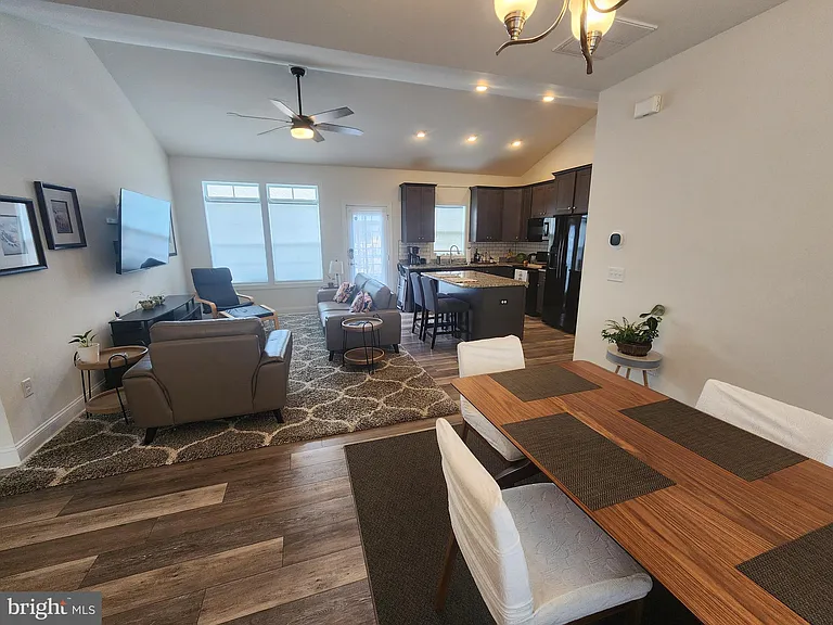 26017 Starboard Dr — Photo 2