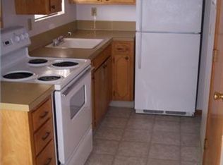 635 S 5th St APT 10, Lebanon, OR 97355