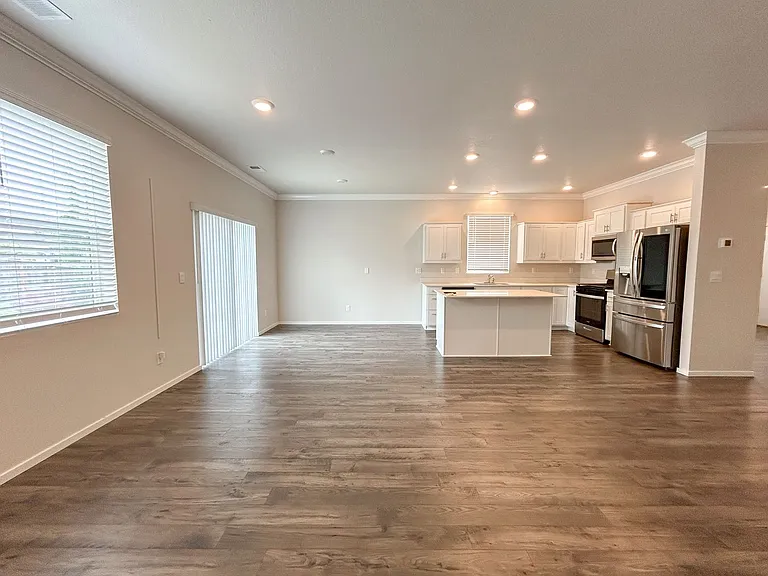 497 Himalaya St NE — Photo 9