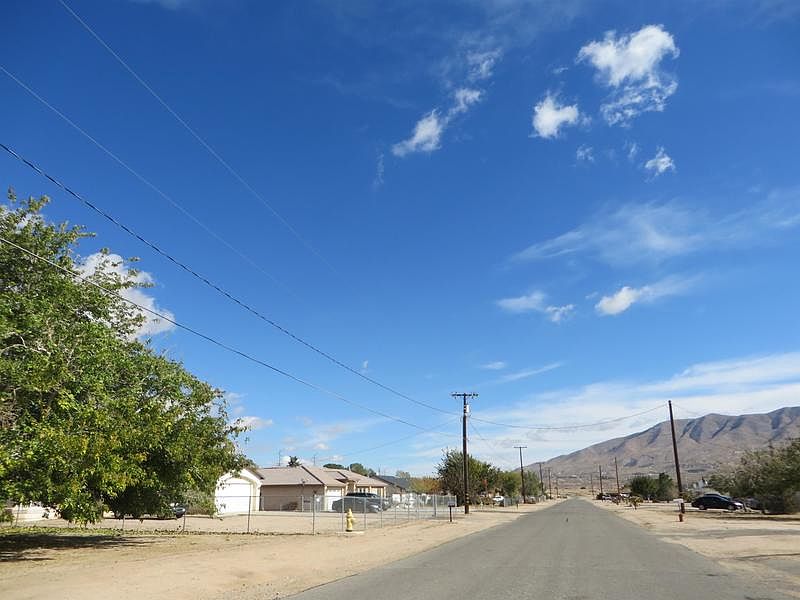 2nd image of 19125 Madrone St